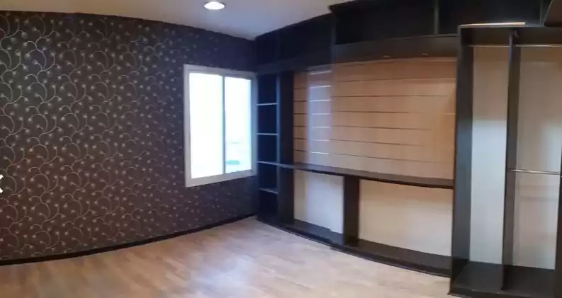 商业的 就绪物业 U/F 办公室  出租 在 多哈 #9032 - 1  image 